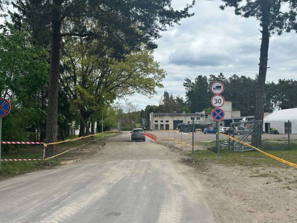 Skvero gatvė atidaryta eismo dalyviams